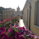 L'attichetto 아파트 *