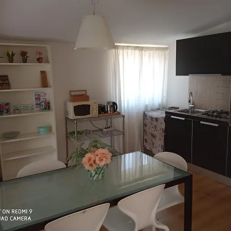 L'attichetto Apartment