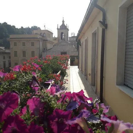 L'attichetto Apartment *